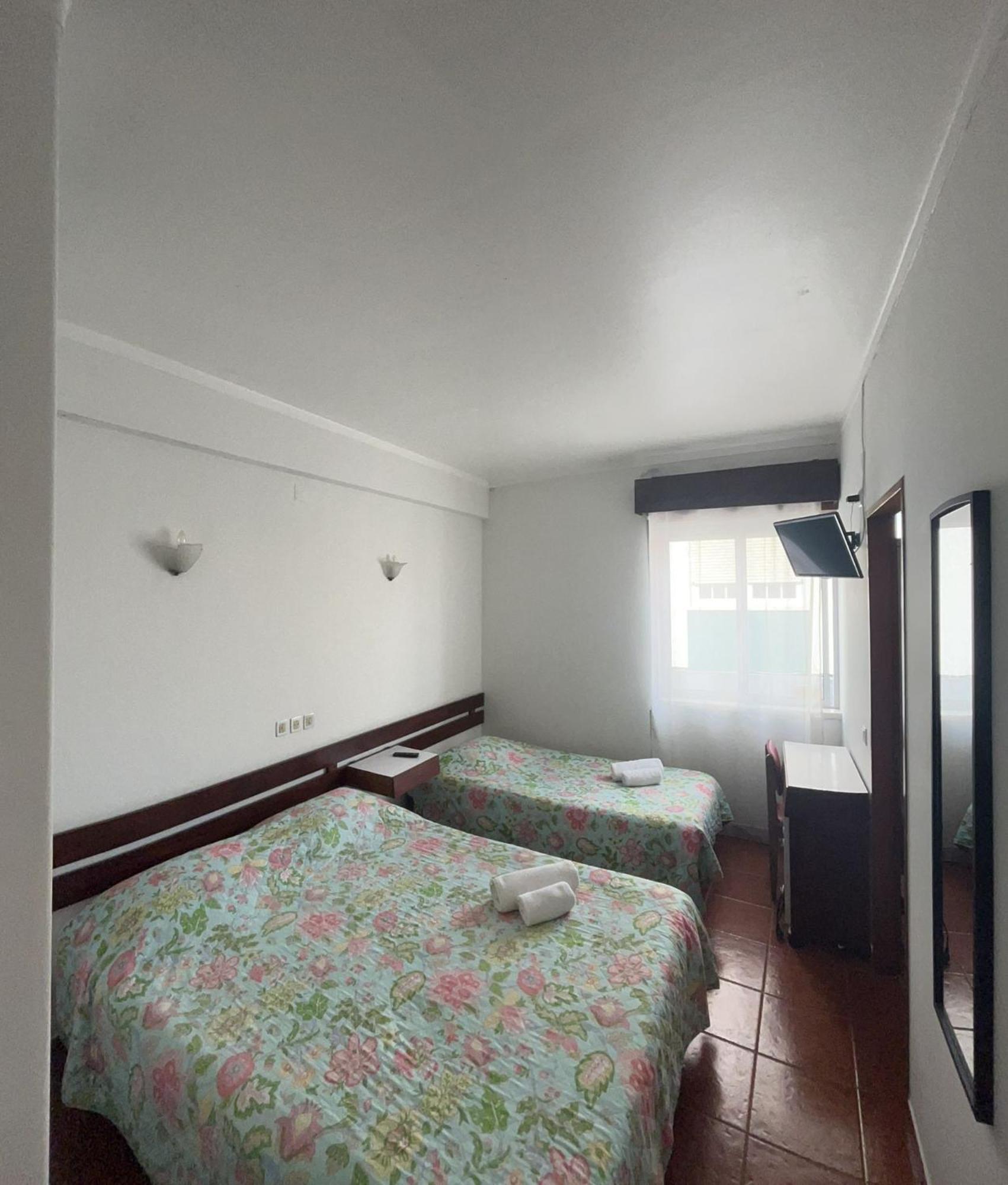 Residencia Aviz Hotel Peniche Værelse billede